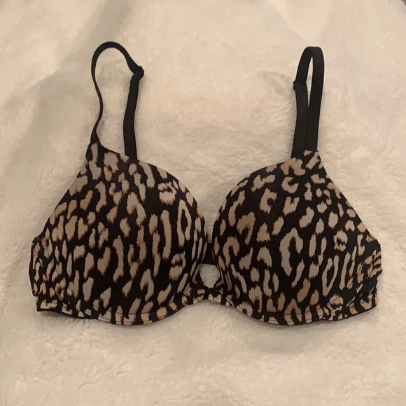 Victoria's Secret Other - Victoria’s Secret leopard print bra